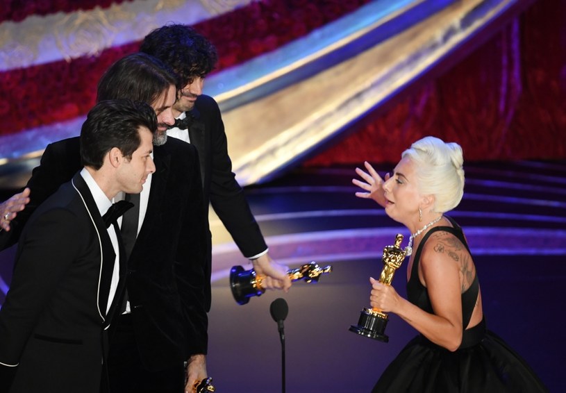 Lady Gaga z Oscarem za piosenkę "Shallow" /Getty Images