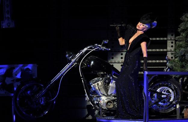 Lady Gaga znana jest z ekstrawaganckich kreacji fot. Kevin Winter /Getty Images/Flash Press Media