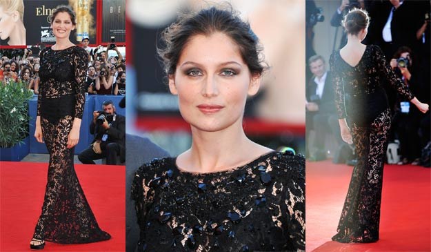 Laetitia Casta na czerwonym dywanie podczas ceremonii otwarcia festiwalu w Wenecji. /Getty Images/Flash Press Media