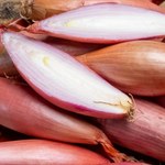 Łagodna w smaku, najlepsza do sałatek. Reguluje metabolizm i trawienie, ma dużo witamin