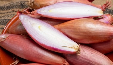 Łagodna w smaku, najlepsza do sałatek. Reguluje metabolizm i trawienie, ma dużo witamin