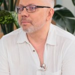 Łągwa z "Ich Troje" wrócił z trasy koncertowej i zastał puste mieszkanie. Żona przeniosła się do sąsiada