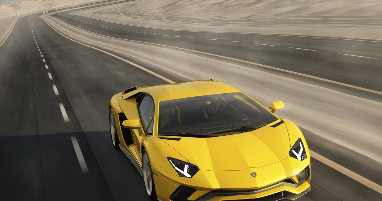 Lamborghini Aventador S / lamborghini.com /materiały promocyjne