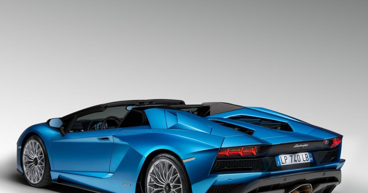 Lamborghini Aventador S Roadster /Informacja prasowa