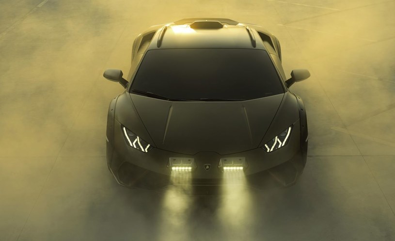 Lamborghini Huracan Sterrato będzie miało silnik V10 i napęd na cztery koła. /Lamborghini /materiały prasowe
