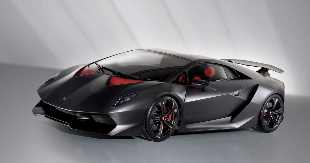 Lamborghini Sesto elemento z roku 2012. Na świecie jest tylko 20 sztuk tych samochodów. /Informacja prasowa