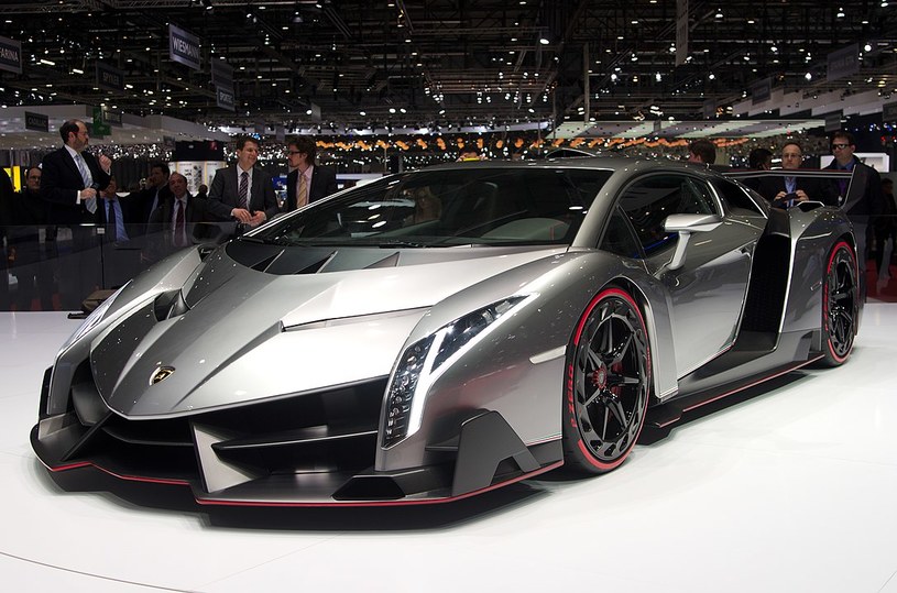 Lamborghini Veneno podczas pokazu w Genewie w 2013. /Clément Bucco-Lechat /Wikimedia