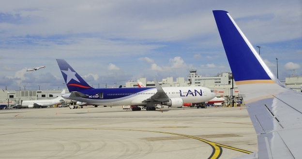 Lan Airlines SA przejmą brazylijskiego konkurenta Tam SA z Sao Paulo /AFP