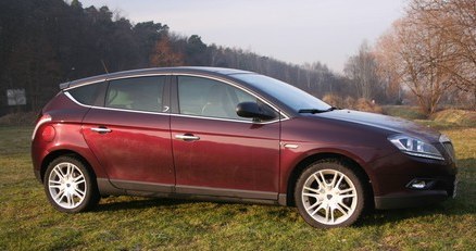 Lancia delta ma 4,5 m długości /INTERIA.PL