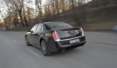 Lancia Thema 3.6 AT8 AWD Executive - test