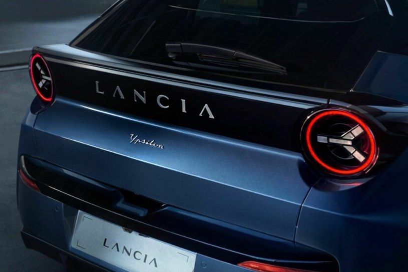 Lancia Ypsilon pokazana przed premierą. Włoski hatchback mocno zaskakuje