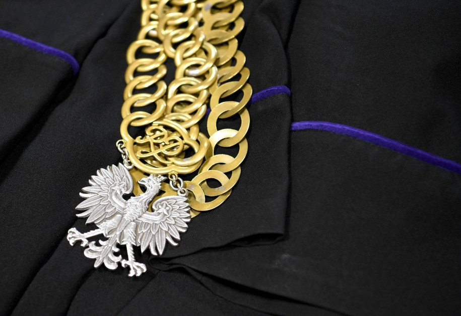 Łańcuch i toga sędziowska /Darek Delmanowicz /PAP