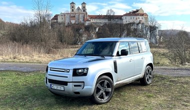 Land Rover Defender. Najpierw wzbudził kontrowersję, dziś rządzi