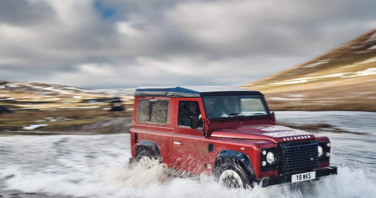 Land Rover Defender Works V8 /Land Rover