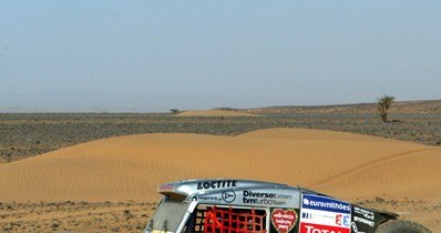 Land Rover EvoDakar DEXTTT dzisiaj dachował, fot. materiały prasowe /