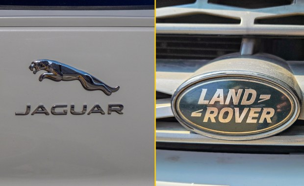 Land Rover i Jaguar zasiliły policyjną flotę. Skonfiskowano je kierowcom "na podwójnym gazie"