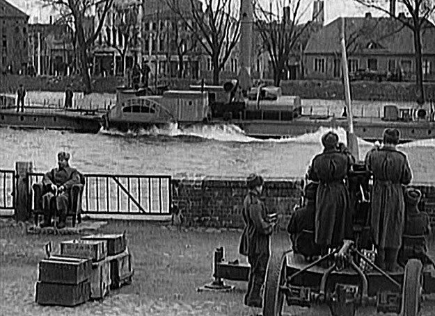 Landsberg (dzisiejszy Gorzów Wielkopolski) w kadrze z radzieckiej kroniki filmowej, luty 1945 r. /Odkrywca