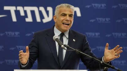 Lapid wzywa Netanjahu do zaprzestania negocjacji z Polską