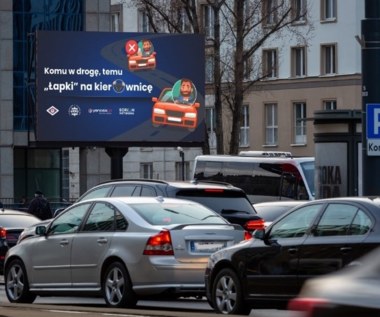 „Łapki na kierownicę” - o co chodzi we wspólnej akcji policji i Yanosika?