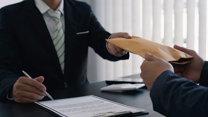 Łapówka za korzystną opinię. Jest areszt dla biegłego 