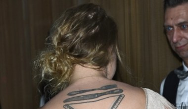 Lara Gessler i Dorota Wellman nagrodzone przez firmę zielarską