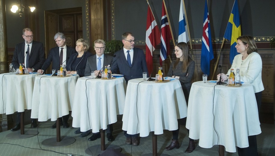 Lars Christian Lillehol (minister energii Danii), Ola Elvestuen (minister klimatu Norwegii), Erna Solber (premier Norwegii), Kimmo Tiilikainen (minister środowiska Finlandii), Juha Sipila (premier Finlandii), Katrin Jakobdottir (premier Islandii) I Isabella Lovin (minister ds. współpracy międzynarodowej Szwecji). /MAURI RATILAINEN /PAP/EPA