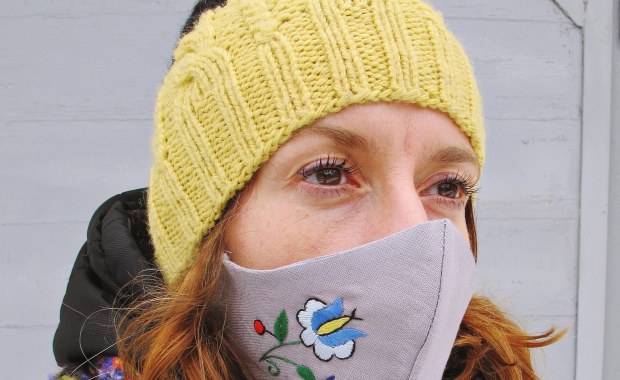 "Larwa", czyli maska Kaszubskim Słowem Roku 2020