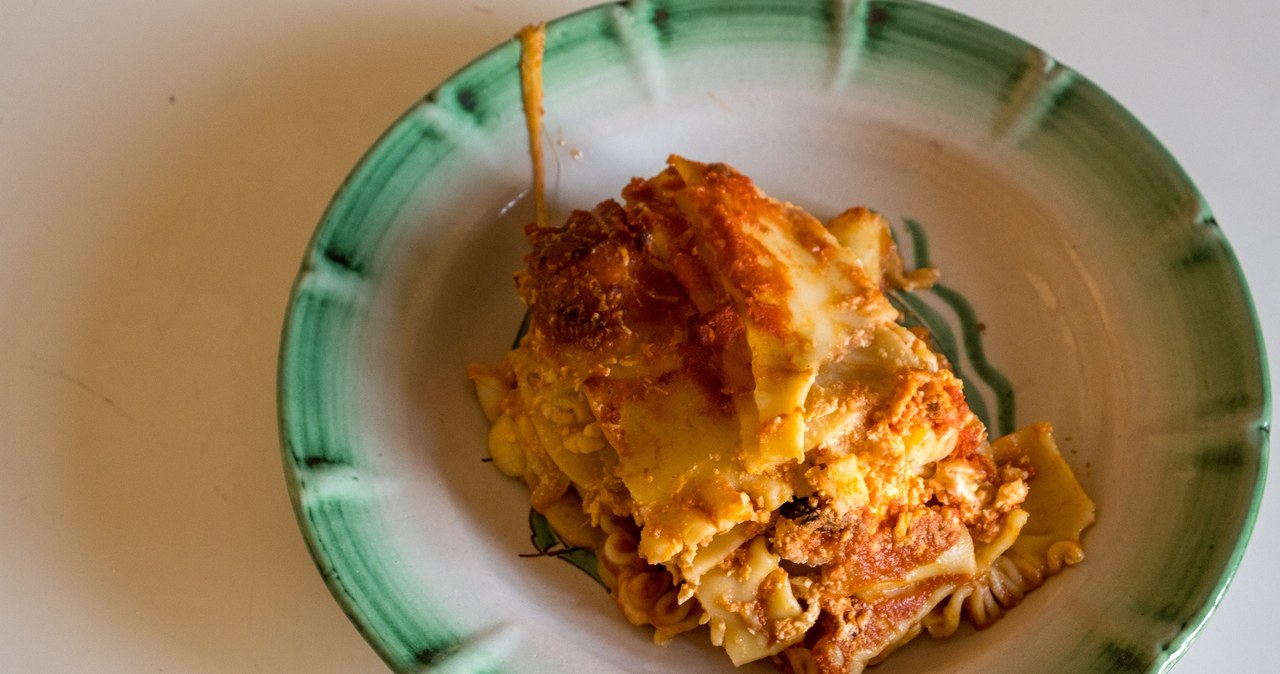 Lasagne nie musi być pracochłonna, a wciąż może smakować wyśmienicie /ssviluppo /123RF/PICSEL