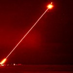 Laser sprawi, że drony będą bezużyteczne na wojnie? USA szykują rewolucję