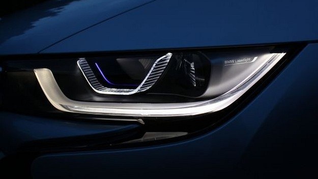 Laserowe światła w BMW i8 /BMW