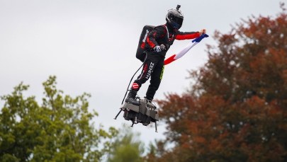 "Latający człowiek" na celowniku żandarmerii. Ludzie skarżą się na hałas