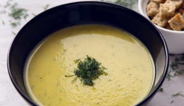 Latem robię tę zupę przynajmniej raz w tygodniu. Ogórkowa schodzi na drugi plan