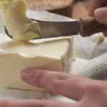 Latem to mój absolutny ratunek rano. Dwa proste ruchy i masło rozprowadza się jak aksamitny krem 