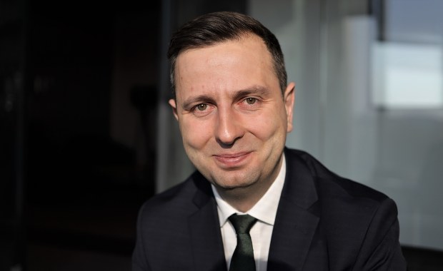 Łatwiej będzie przedłużyć stan wyjątkowy? "PiS chce ubezwłasnowolnić parlament"