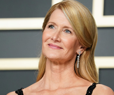 ​Laura Dern i Liam Hemsworth w romansie realizowanym przez Netflix