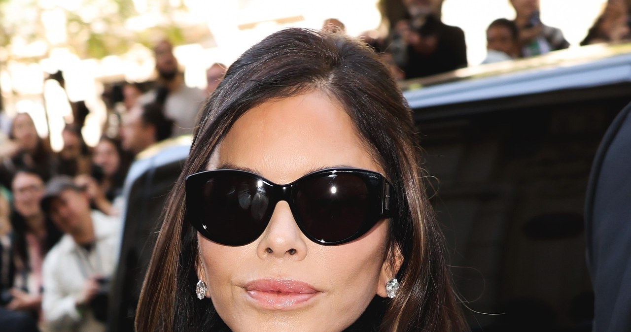 Lauren Sanchez na Paryskim Tygodniu Mody 2025 z torebką Balenciagi /Arnold Jerocki/Getty Images for Balenciaga /Getty Images