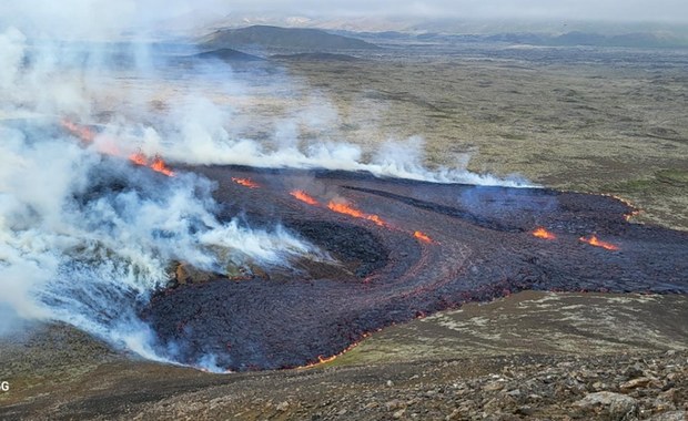 Lawa znów płynie. Rozpoczęła się erupcja wulkanu na Islandii