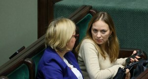 Lawina odejść. Szeregi Polski 2050 stopnieją