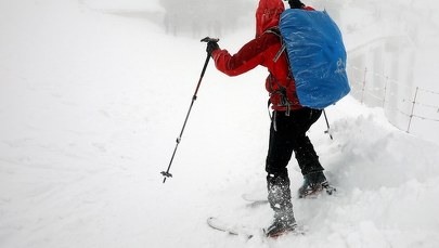 Lawina porwała turystę w Tatrach. Sam się zdołał odkopać