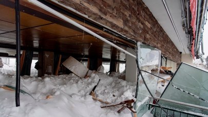 Lawina spadła na hotel w Austrii. 60 turystów ewakuowano