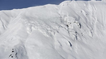 Lawina zeszła na hotel we Włoszech. W środku mogli być ludzie