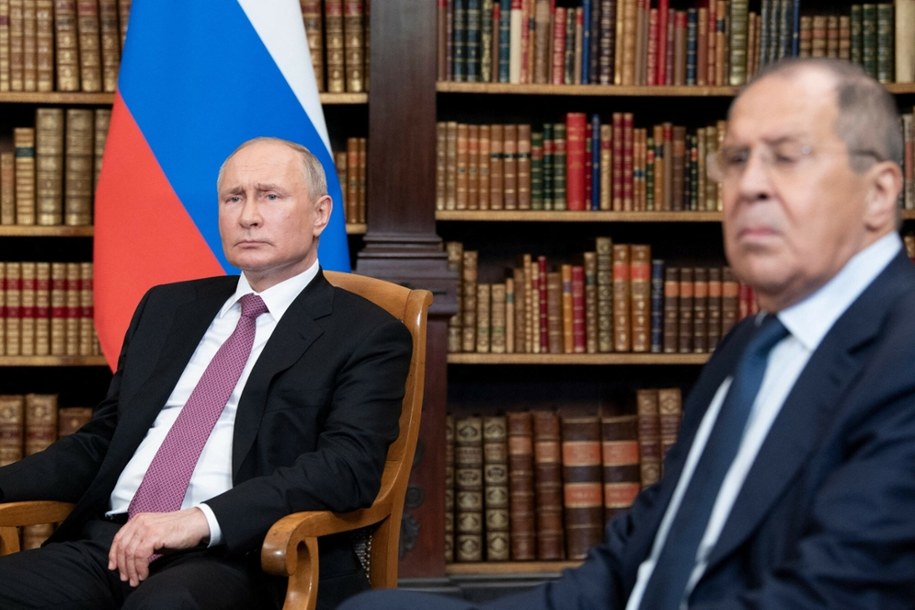 Ławrow: Po wymianie jeńców przekażemy Ukrainie dokument z warunkami porozumienia pokojowego; zdj. archiwalne /BRENDAN SMIALOWSKI/AFP/East News /East News