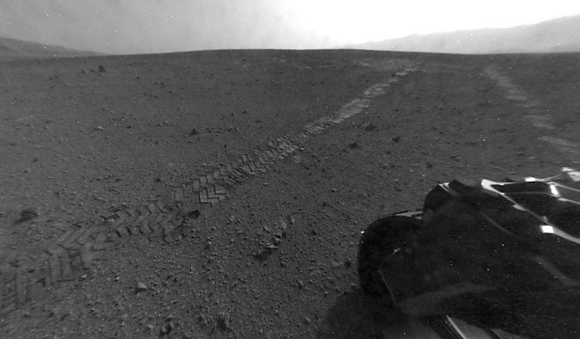 Łazik Curiosity pokonał już na Marsie dystans 1 kilometra /AFP