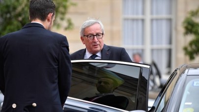 Le Point: Niemcy chcą poprawy relacji z Polską, a KE rzuca "antypolski granat"