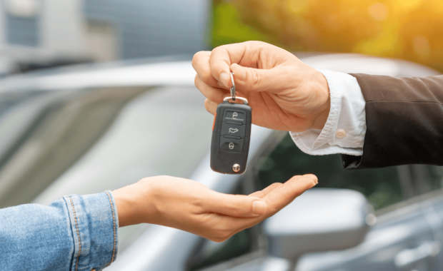 Leasing czy wynajem długoterminowy samochodu? 5 kluczowych kryteriów wyboru