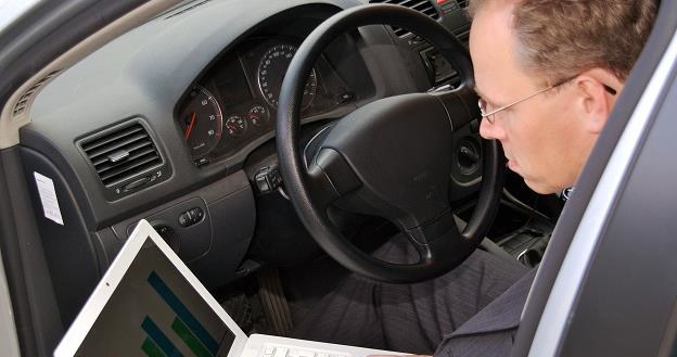 Leasing samochodu po 1 kwietnia 2014 r. Jaki będzie? /&copy;123RF/PICSEL