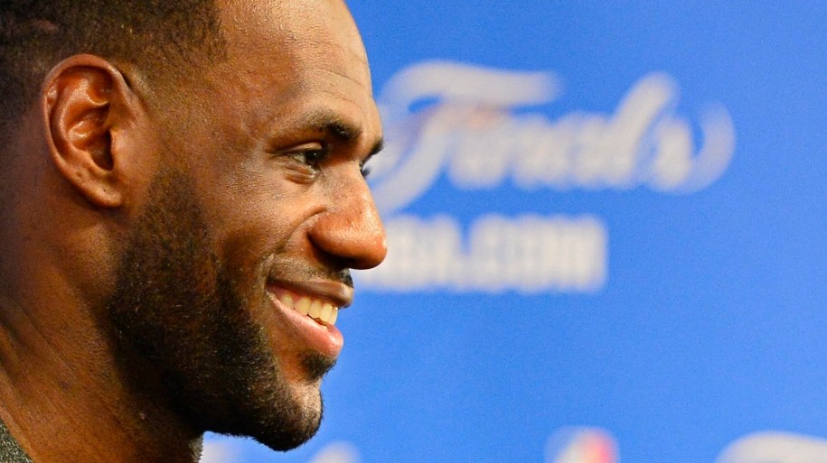 LeBron James /LARRY W. SMITH   (PAP/EPA) /PAP/EPA