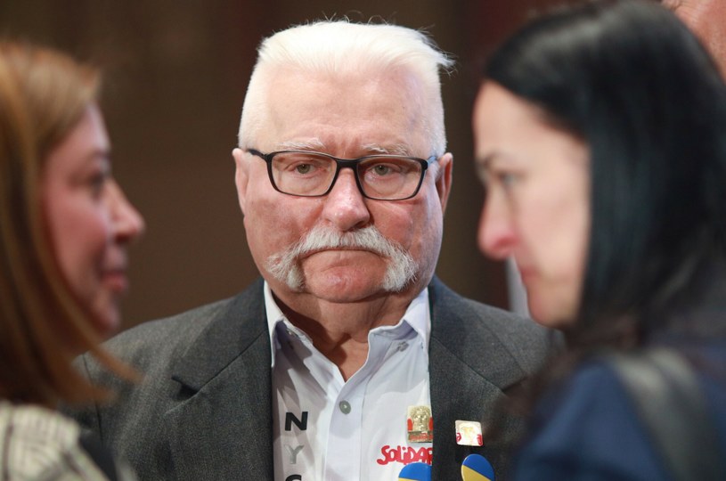 Lech Wałęsa ma za niską emeryturę? Musi dorabiać /Rex Features/EAST NEWS /East News