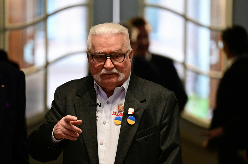 Lech Wałęsa nagrodzony /JOHN MACDOUGALL/AFP /East News