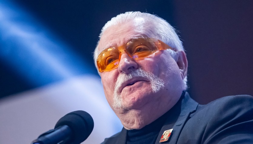 Lech Wałęsa z zarzutami prokuratorów IPN. Były prezydent stawił się w prokuraturze